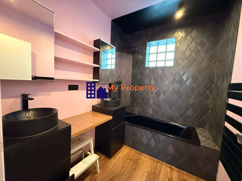 Maison traditionnelle - 94 m² - 4 pièces