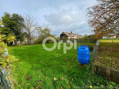 Terrain constructible - 1 785 m²