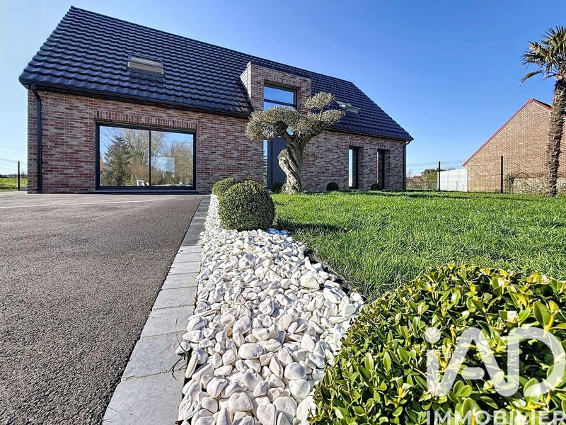 Maison - 255 m² - 7 pièces