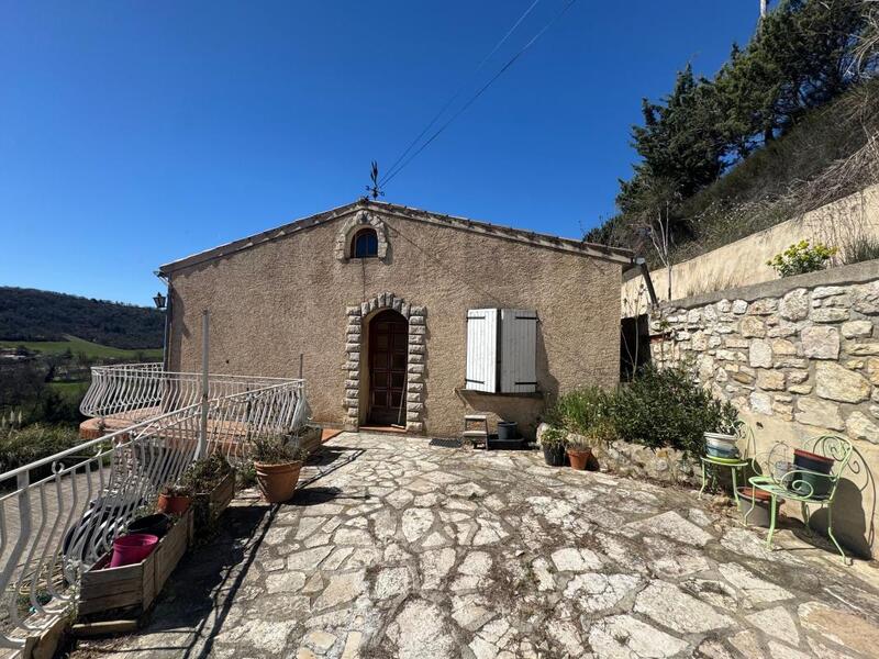 Villa - 216 m² - 6 pièces