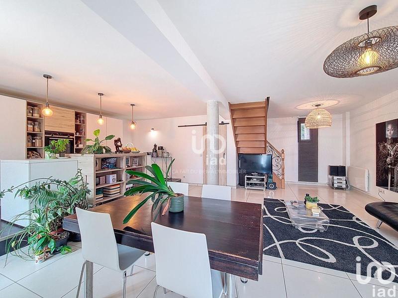 Maison - 130 m² - 6 pièces