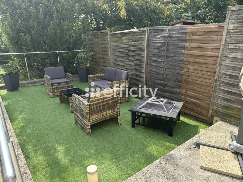 Maison - 153 m² - 7 pièces