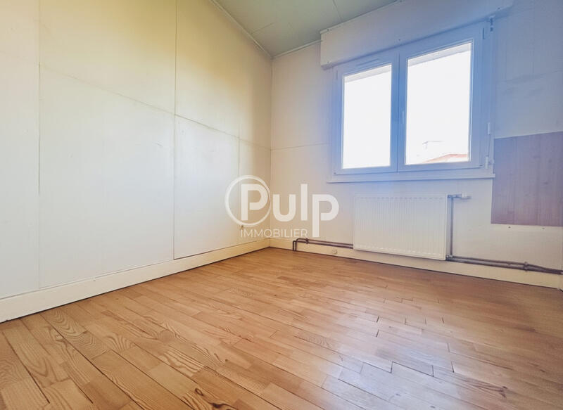 Maison - 76 m² - 6 pièces