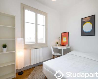 Chambre - 50 m² - 1 pièce