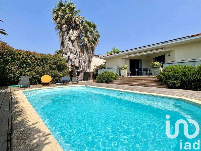 Maison - 198 m² - 6 pièces