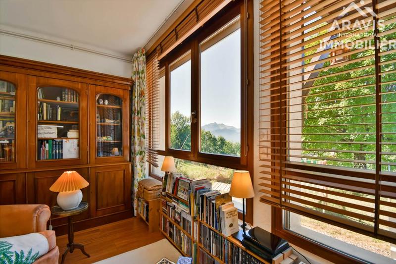 Appartement - 100 m² - 4 pièces