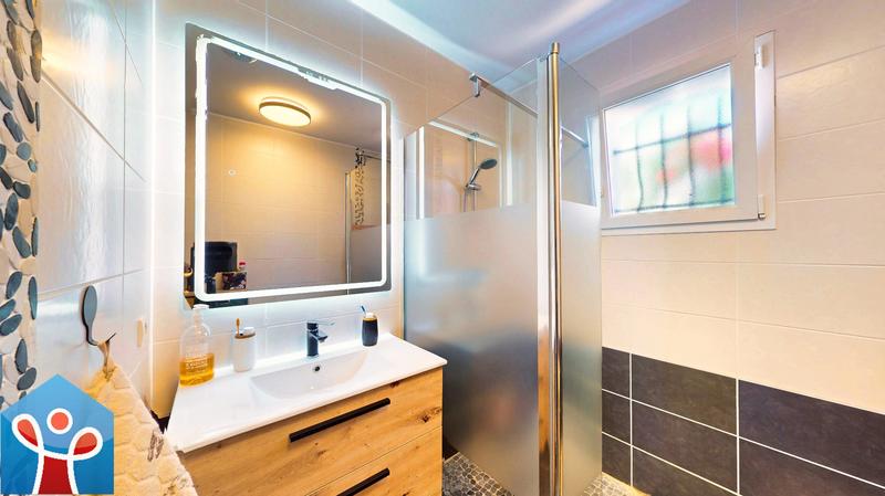 Maison - 83 m² - 3 pièces