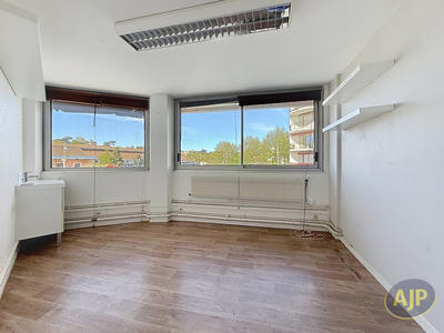 Appartement - 135 m² - 5 pièces