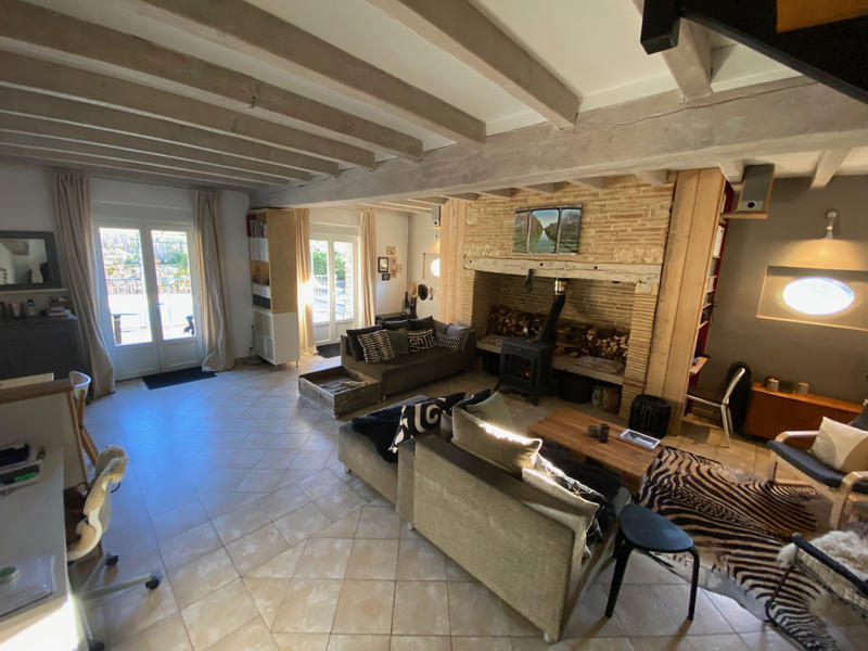 Maison - 265 m² - 10 pièces