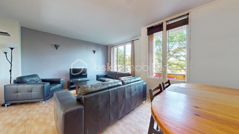 Appartement - 81 m² - 5 pièces