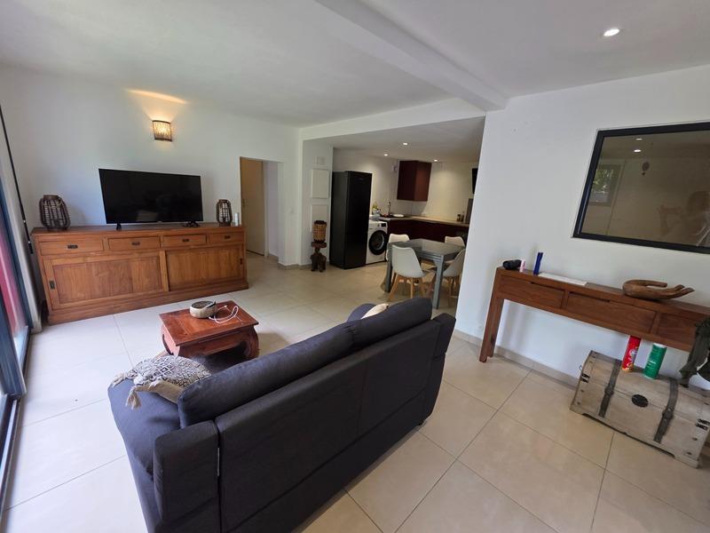 Villa - 180 m² - 9 pièces