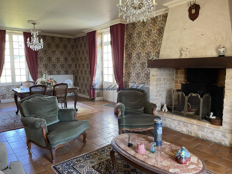 Maison - 170 m² - 7 pièces