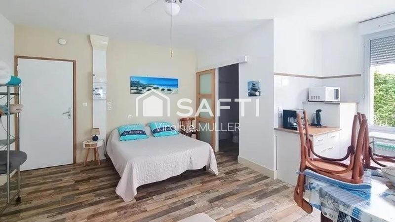 Local commercial - 206 m² - 7 pièces