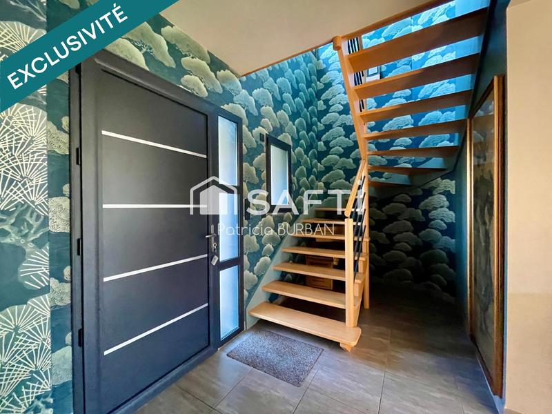 Maison - 259 m² - 6 pièces