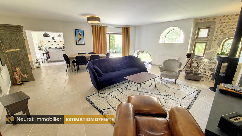 Maison de village - 157 m² - 6 pièces