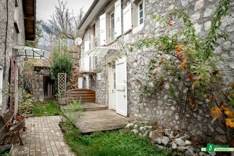 Maison de village - 127 m² - 5 pièces