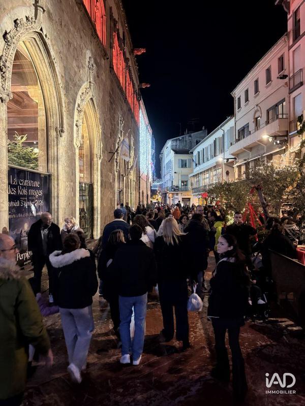 Local commercial - 153 m²