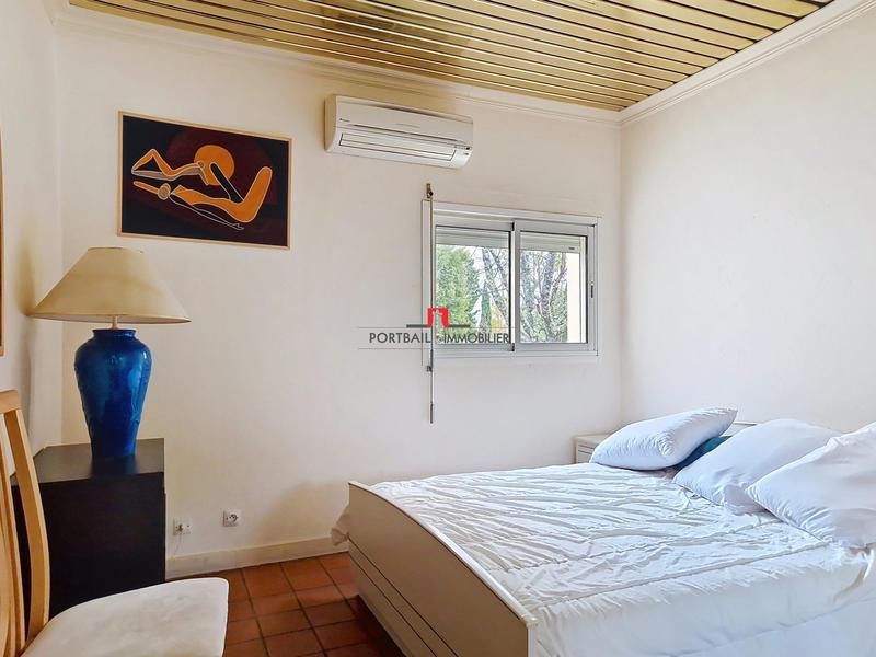 Maison traditionnelle - 152 m² - 6 pièces