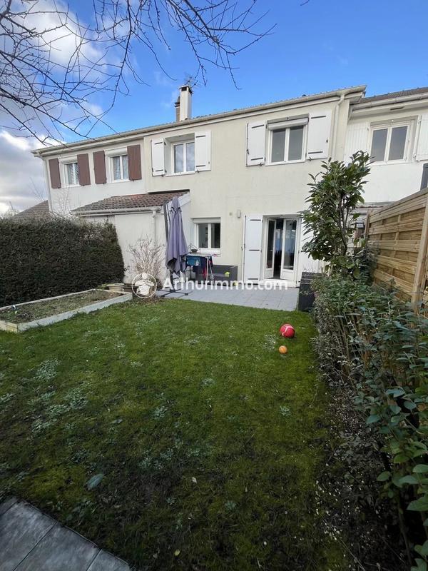 Maison - 84 m² - 4 pièces