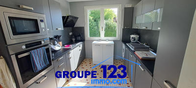 Maison - 93 m² - 4 pièces
