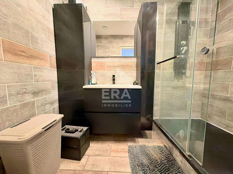 Appartement - 86 m² - 4 pièces