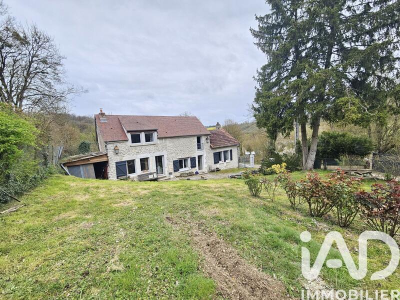 Maison - 98 m² - 4 pièces