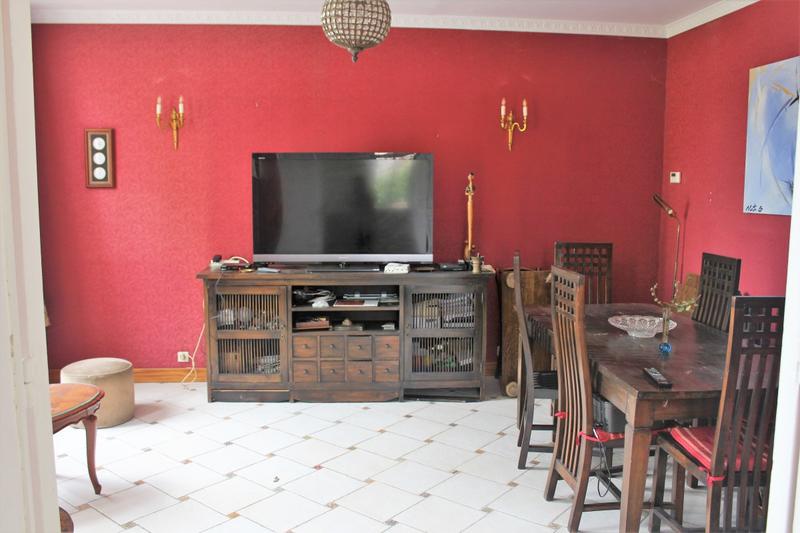 Maison - 220 m² - 12 pièces