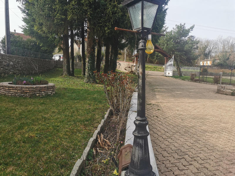 Maison - 225 m² - 9 pièces