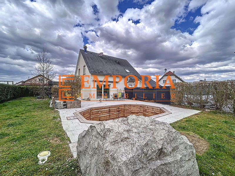 Maison - 105 m² - 6 pièces