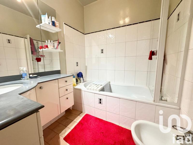 Maison - 186 m² - 7 pièces