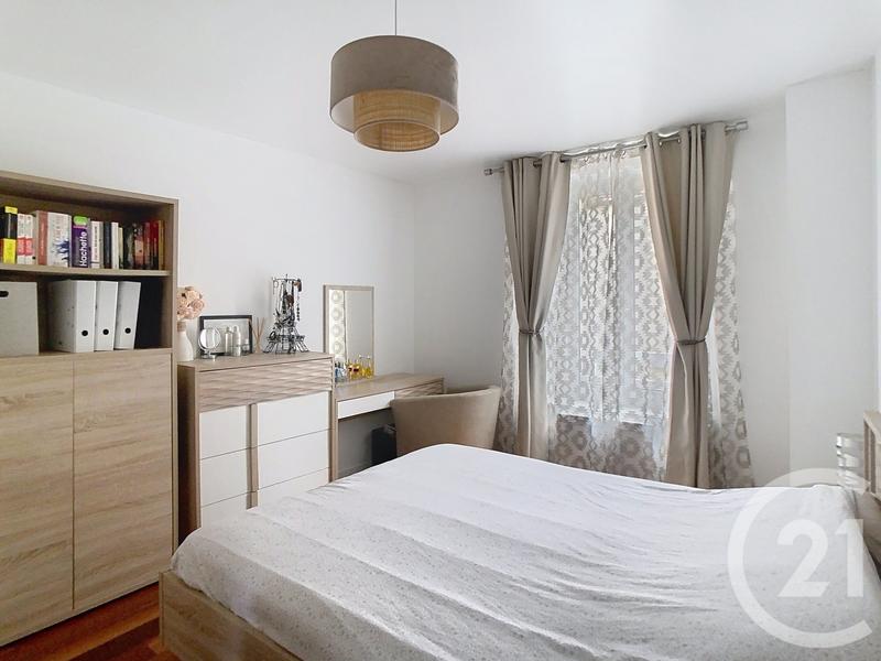 Appartement - 106 m² - 5 pièces