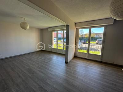 Appartement - 90 m² - 4 pièces