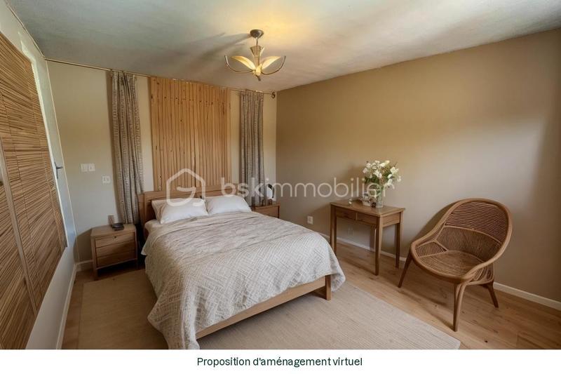 Propriété - 170 m² - 6 pièces