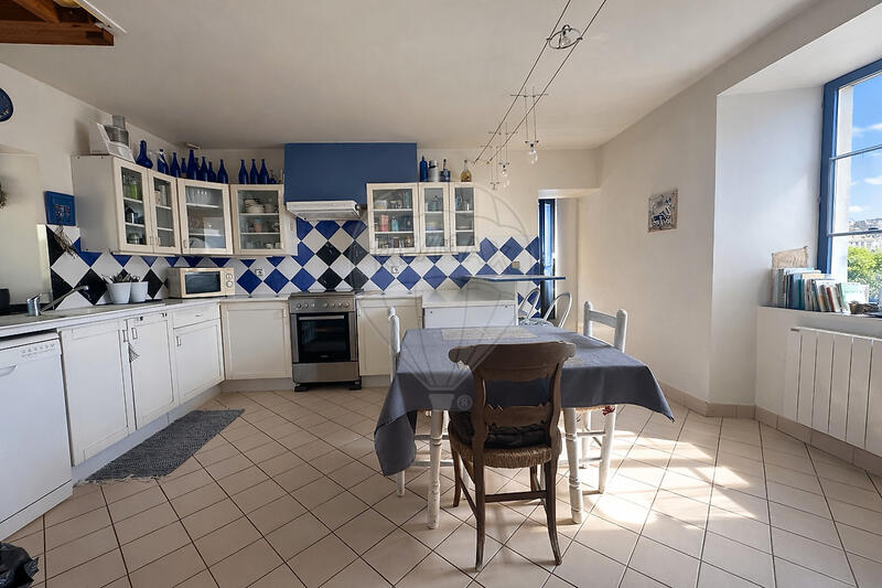 Maison - 152 m² - 6 pièces