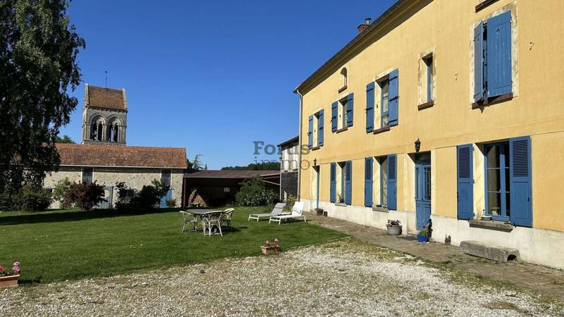 Corps de ferme - 407 m² - 11 pièces