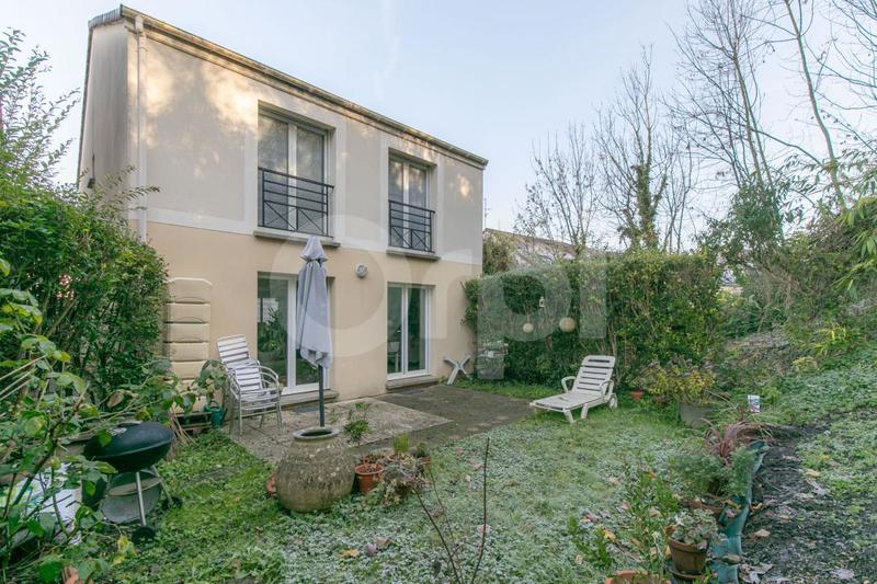 Maison - 102 m² - 5 pièces