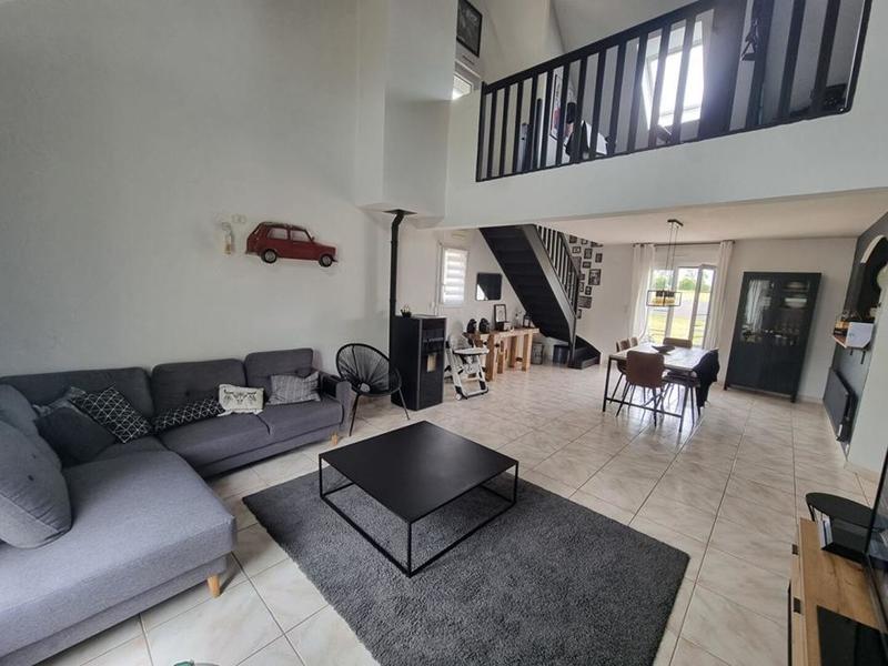 Maison - 135 m² - 6 pièces