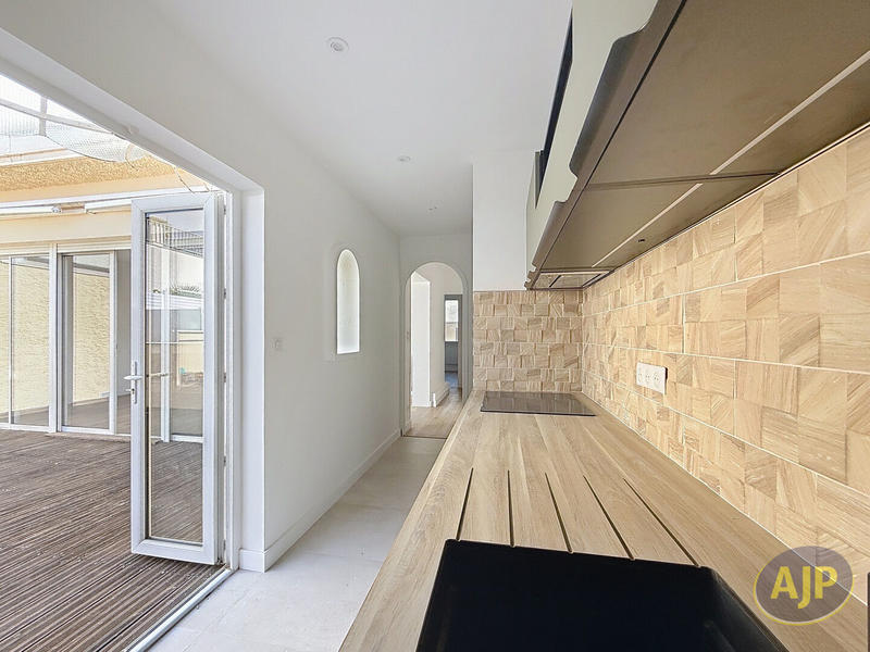 Appartement - 86 m² - 3 pièces