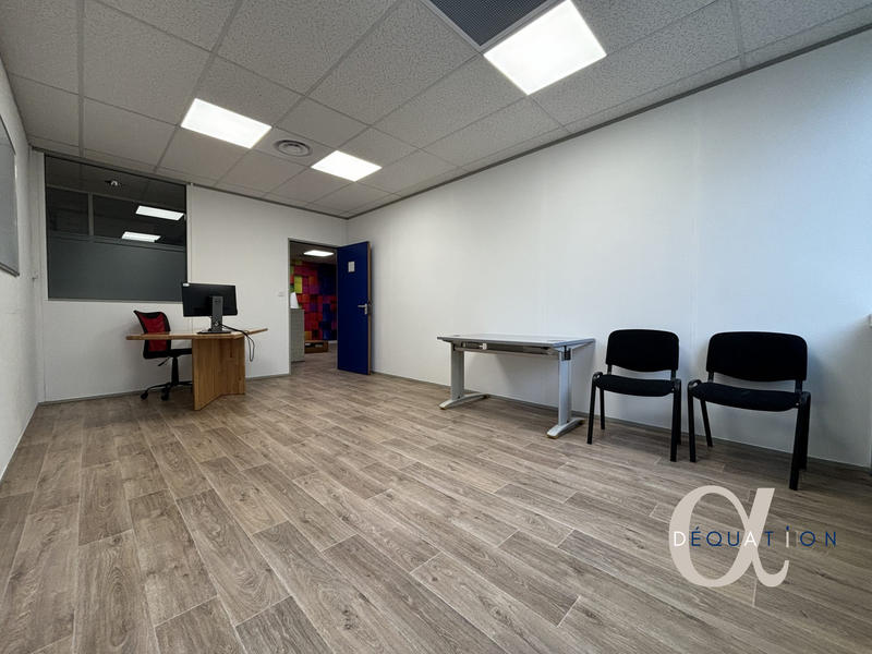 Bureau - 70 m²
