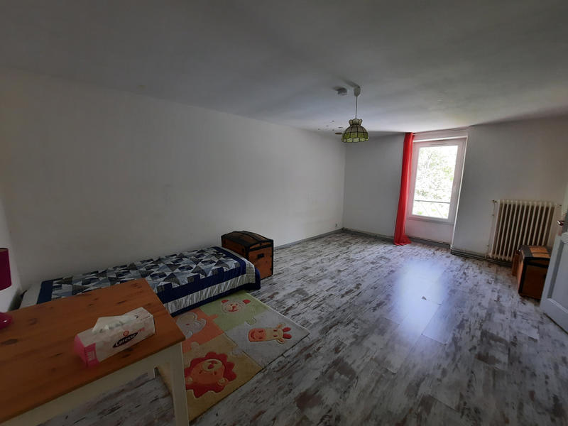 Maison - 248 m² - 7 pièces