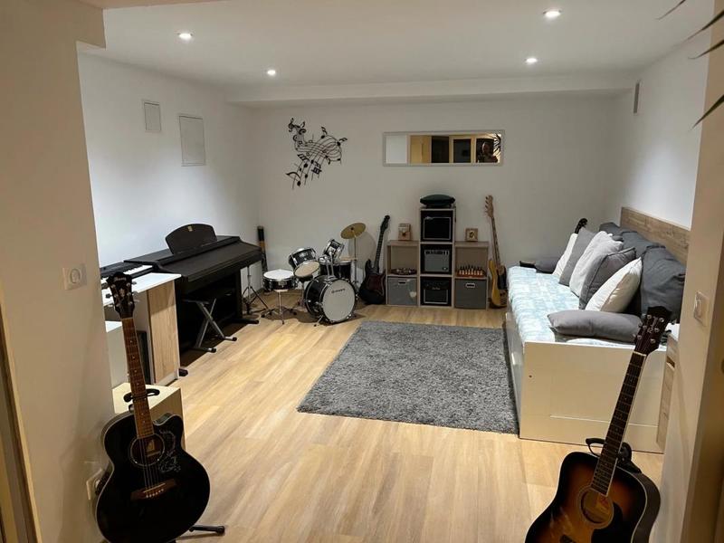 Maison - 191 m² - 7 pièces