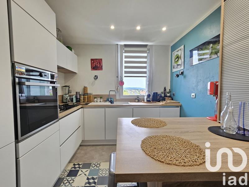 Appartement - 85 m² - 5 pièces