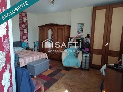 Maison - 200 m² - 9 pièces