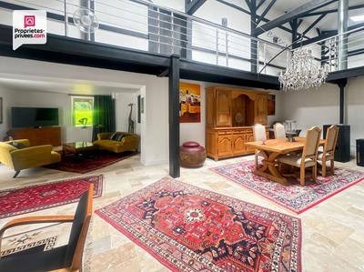 Maison - 290 m² - 10 pièces
