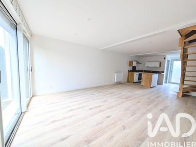 Maison - 97 m² - 4 pièces
