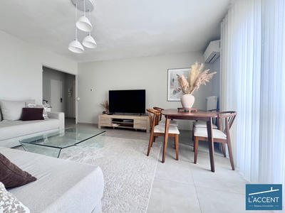 Appartement - 81 m² - 4 pièces