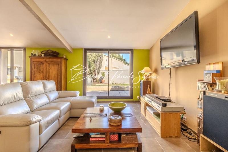 Villa - 210 m² - 6 pièces