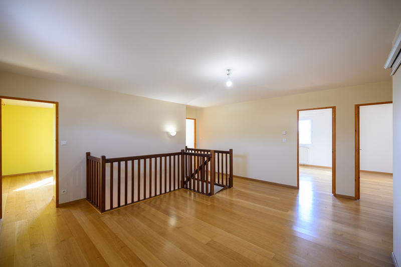 Maison - 234 m² - 7 pièces