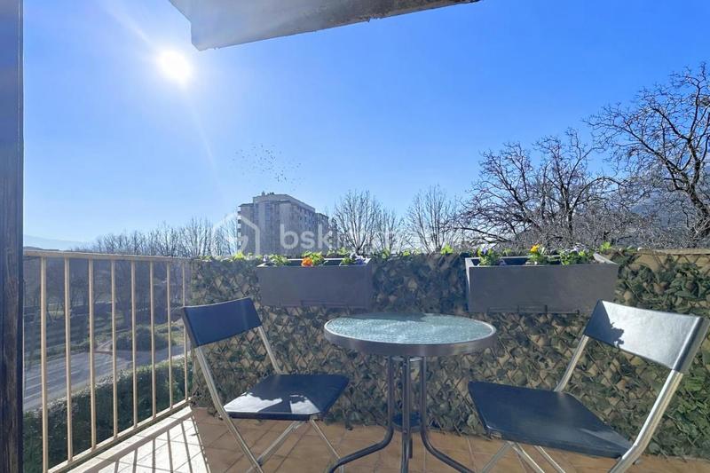 Appartement - 95 m² - 6 pièces