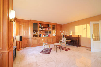 Appartement - 135 m² - 5 pièces